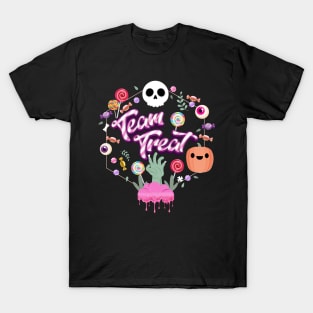 Team Treat Costume for  Trick or Treaters T-Shirt